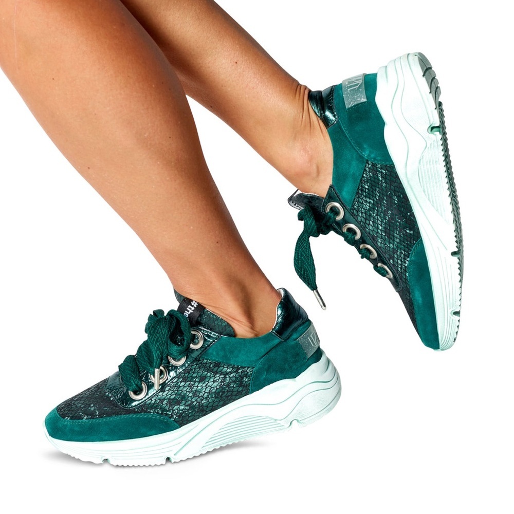Vaddia Binx Sneakers in Green